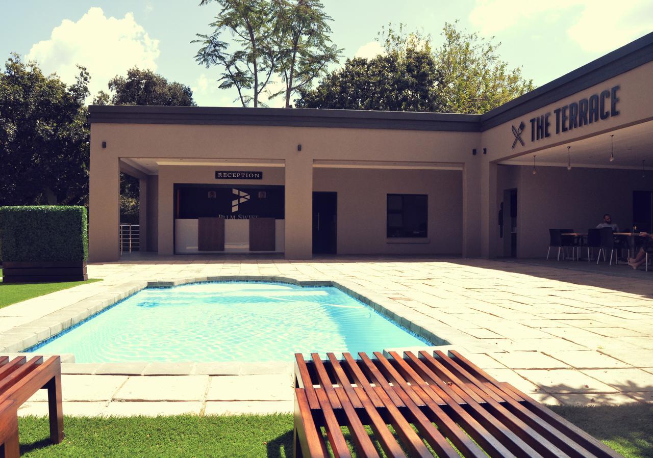 Palm Swift Luxury Accommodation Бритс Экстерьер фото